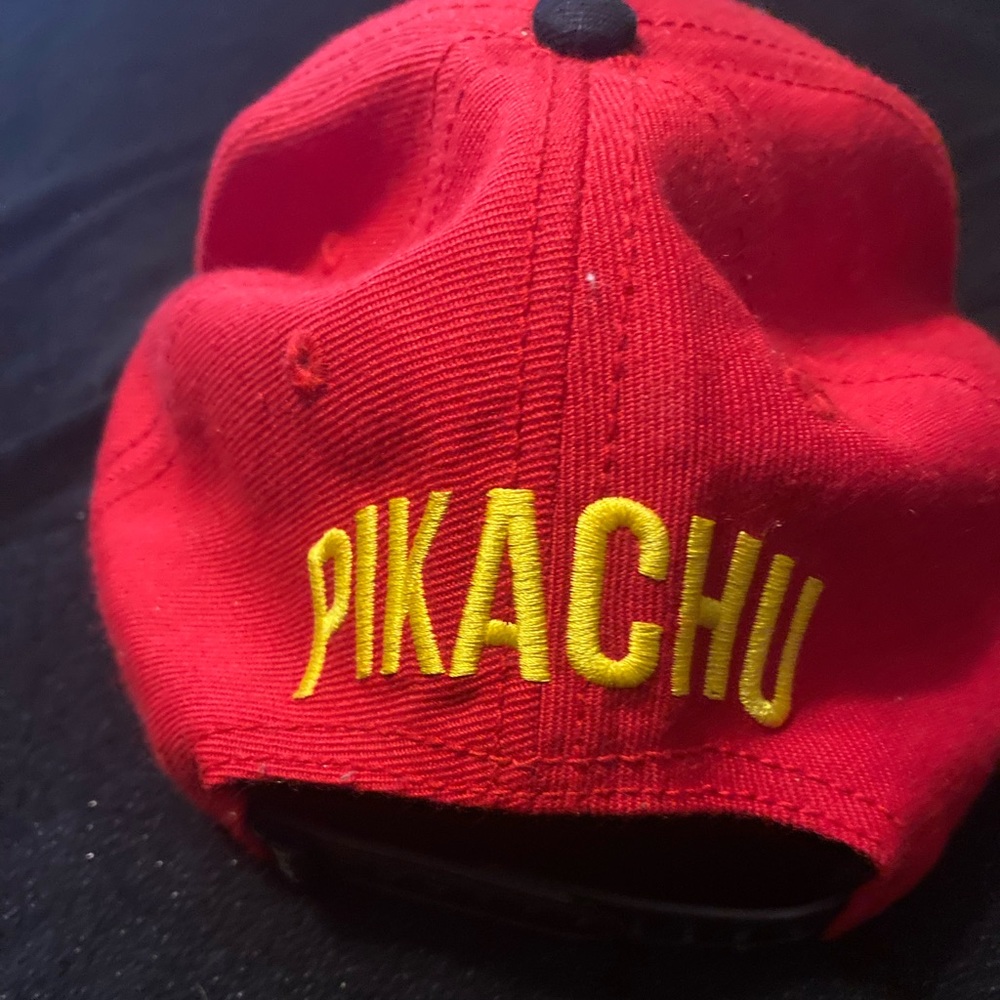 🔮3/$20🔮Pikachu SnapBack - Picture 2 of 3